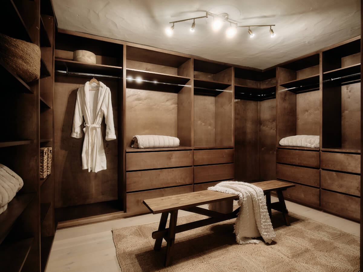 Tulum-Inspired Interiors in a Spanish Californian Home 15 10 Tulum-Inspired Interiors in a Spanish Californian Home