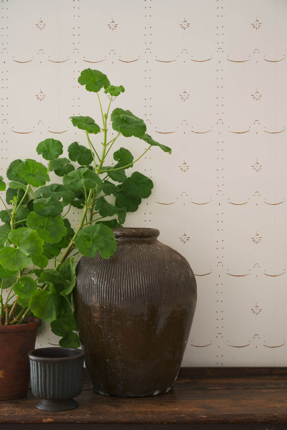 deVOL's Ditsy Delft Wallpaper: A Subtle Pattern Inspired by a Historic Design 14 13.GrandDitsyDelft Sepia deVOL LOW RES deVOL's Ditsy Delft Wallpaper: A Subtle Pattern Inspired by a Historic Design