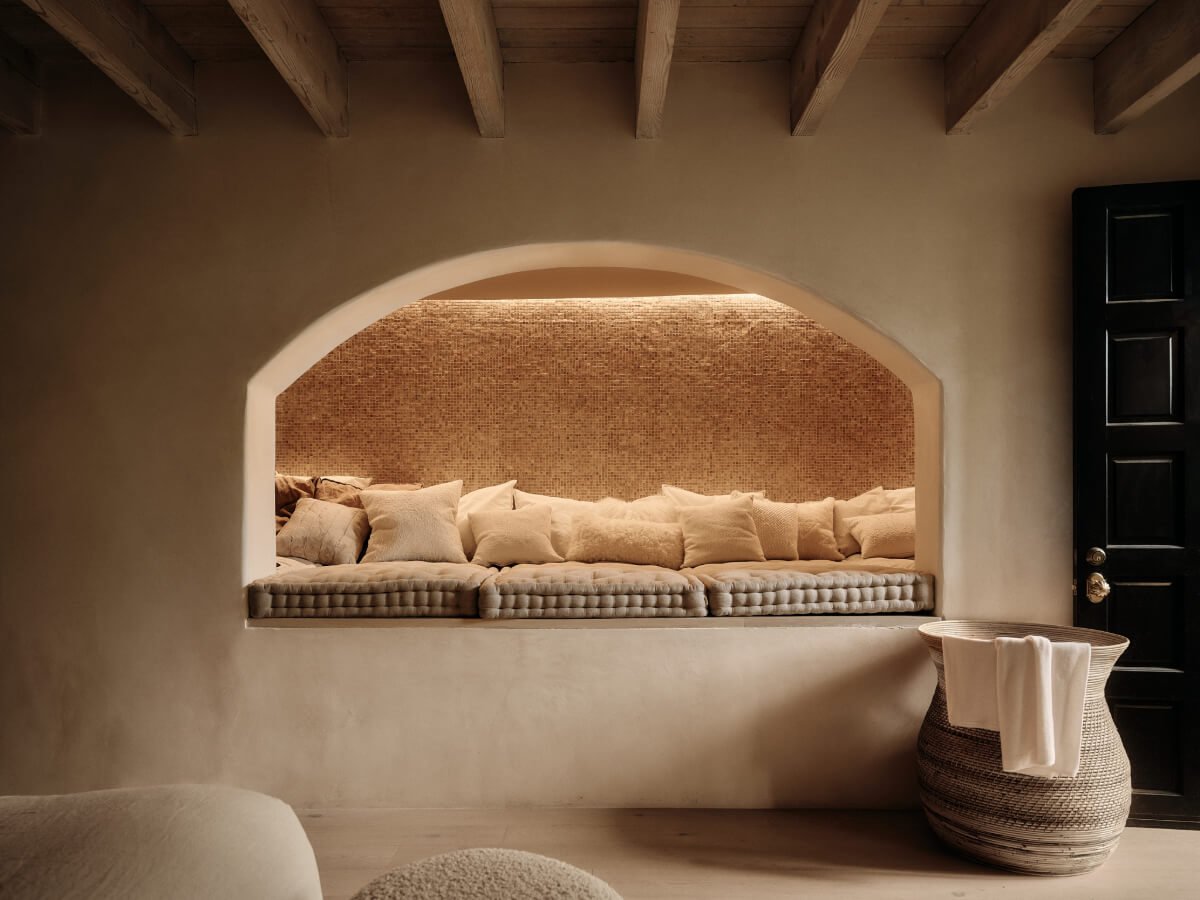 Tulum-Inspired Interiors in a Spanish Californian Home 14 7 Tulum-Inspired Interiors in a Spanish Californian Home