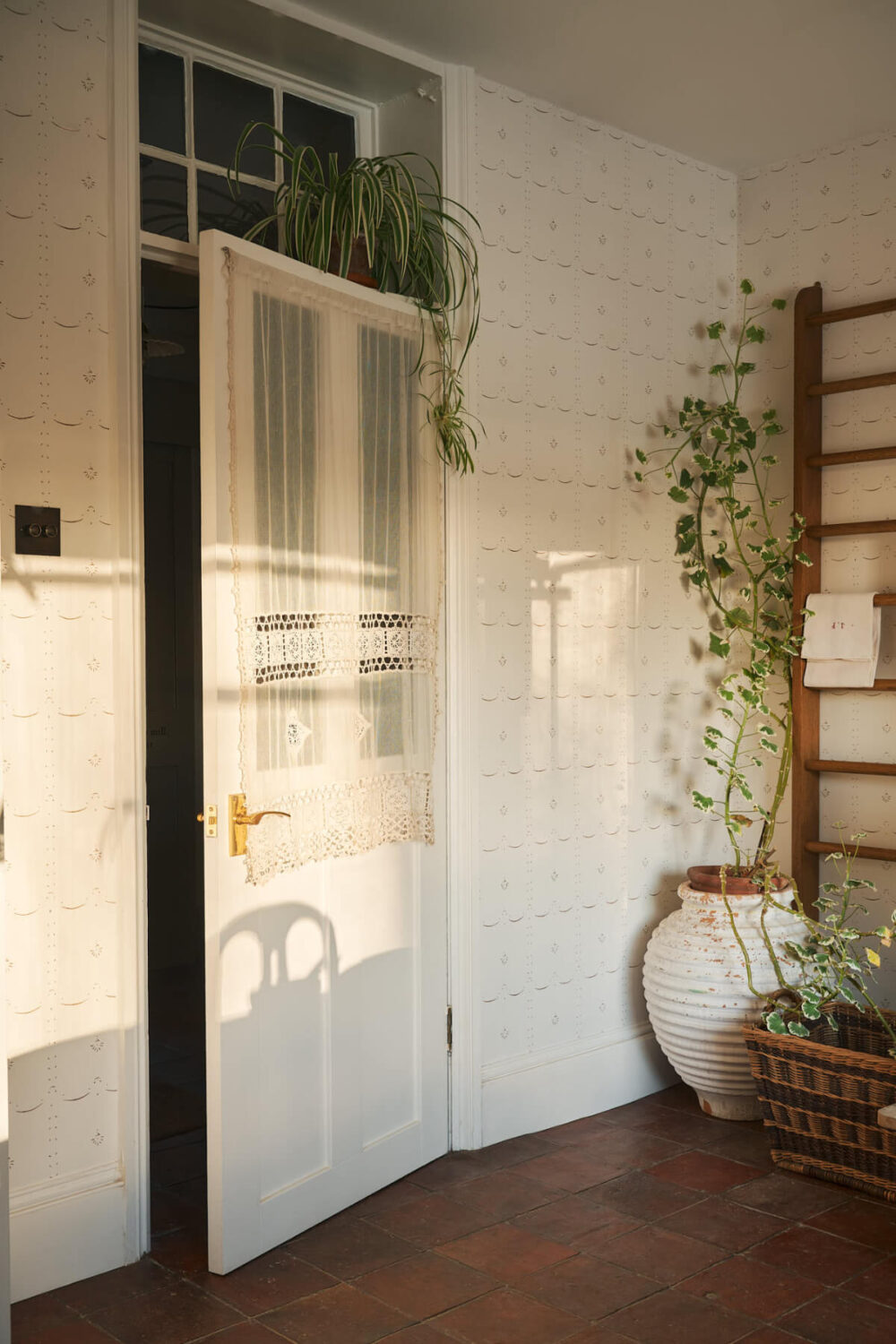 deVOL's Ditsy Delft Wallpaper: A Subtle Pattern Inspired by a Historic Design 10 8.GrandDitsyDelft Sepia deVOL LOW RES deVOL's Ditsy Delft Wallpaper: A Subtle Pattern Inspired by a Historic Design