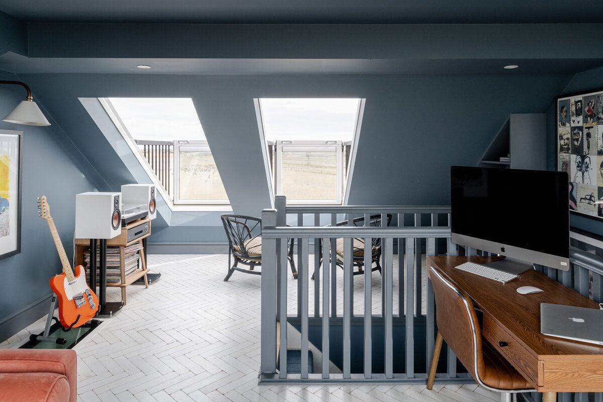 A Renovated Former Coastguard Cottage with Nautical Touches 15 a0OP6000004fnldMAA N61 webres A Renovated Former Coastguard Cottage with Nautical Touches