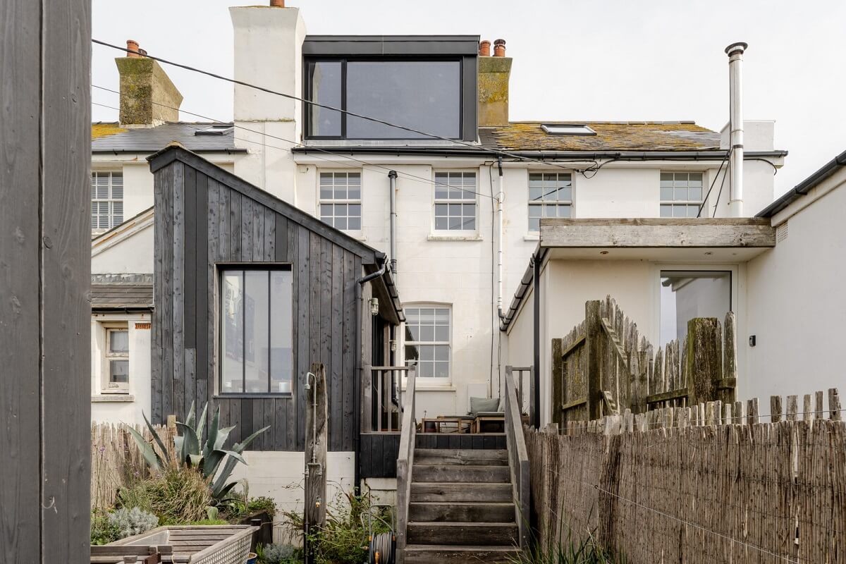 A Renovated Former Coastguard Cottage with Nautical Touches 23 a0OP6000004fnldMAA N74 webres A Renovated Former Coastguard Cottage with Nautical Touches
