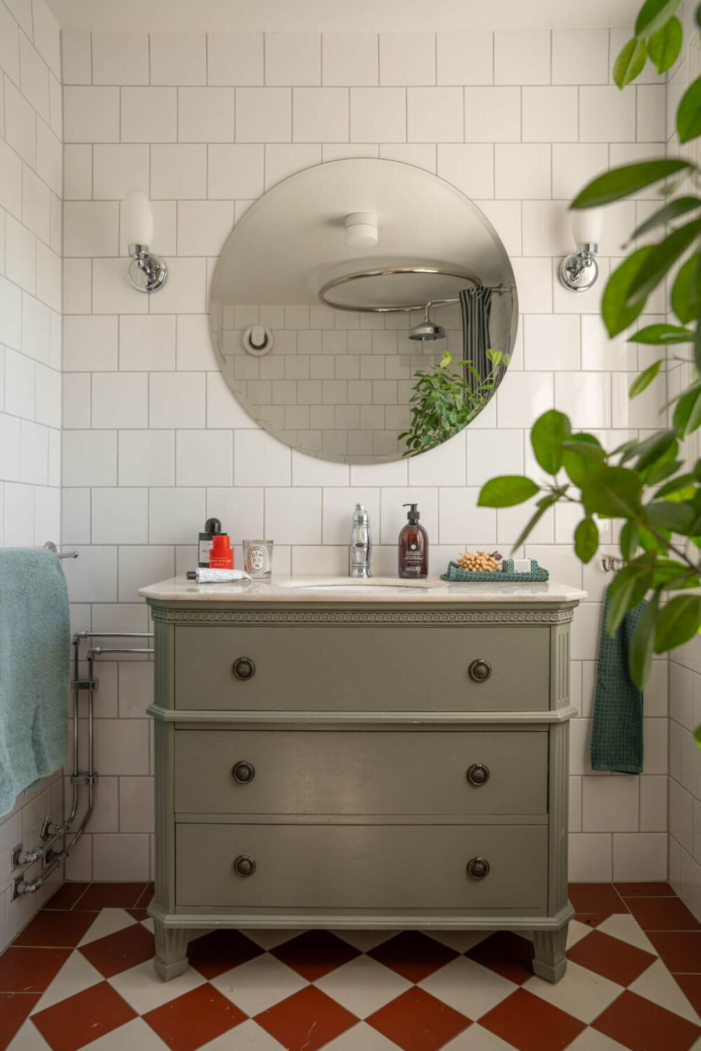 A Charming Historic Country House North of Stockholm 25 antique bathroom vanity with round mirror