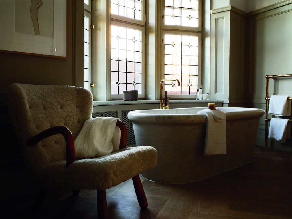The Best Design Hotels in Stockholm 16 bathroom-ett-hem-design-hotels-stockholm-nordroom