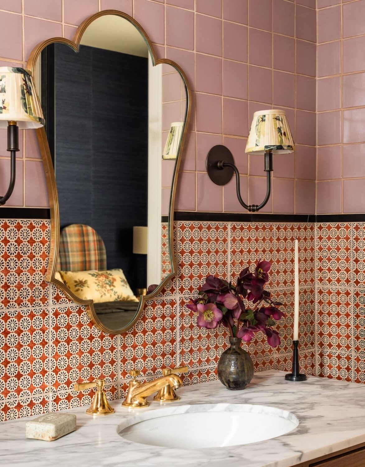 40+ Colorful Bathrooms That Will Spruce Up Your Home 20 bathroom-pink-tiles-wall-sconces-heidi-caillier-guesthouse-nordroom
