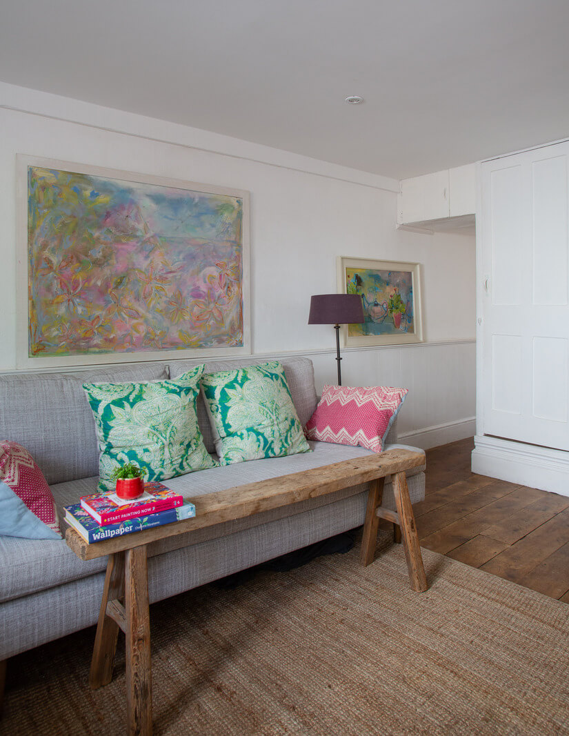 A Charming 400-Year-Old Cottage in England 2 cottage living room