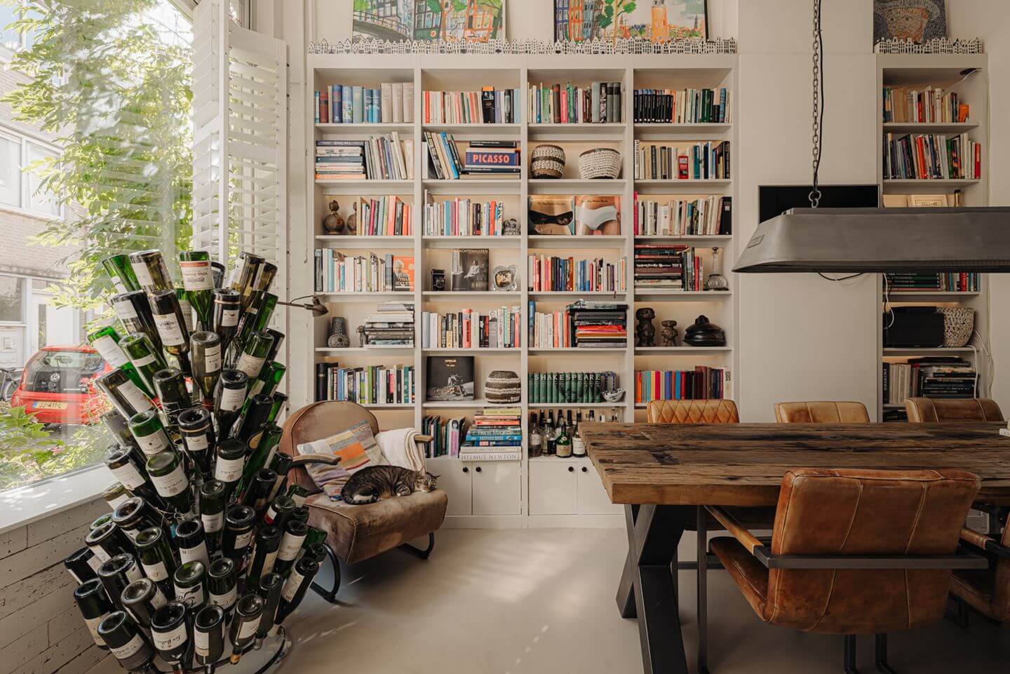 A Charming Amsterdam Townhouse with a Cozy Roof Terrace 2 dining room bookcases