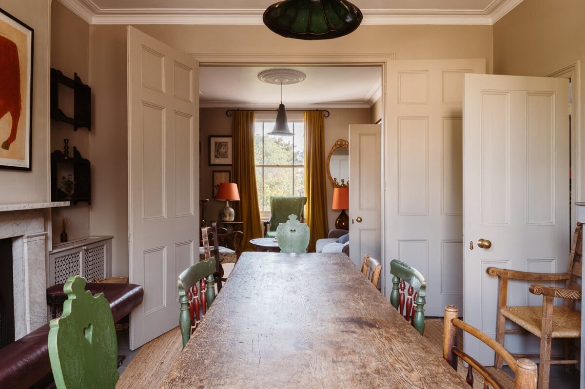 A Cozy Victorian House with Warm Color Accents 8 dining-room-wooden-table-nordoom