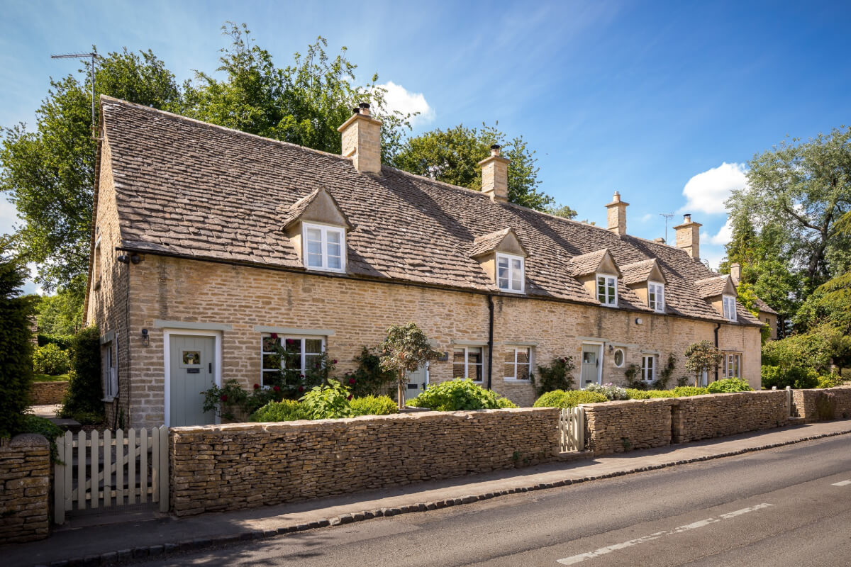 A Charming Cotswold Cottage with a deVOL Kitchen 19 facade english cottage