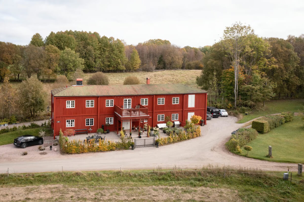 An Open-Plan Gray Home in a Former Textile Factory 27 former facoty building sweden