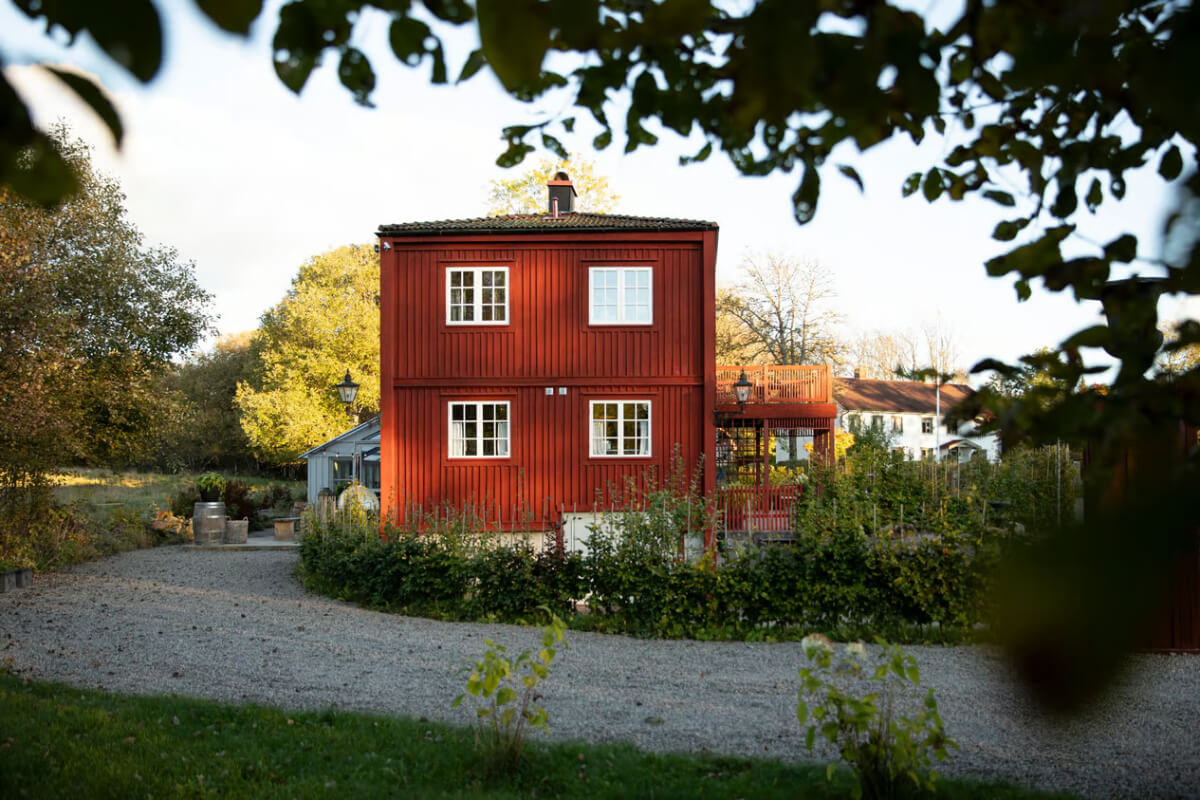 An Open-Plan Gray Home in a Former Textile Factory 24 former factory building sweden
