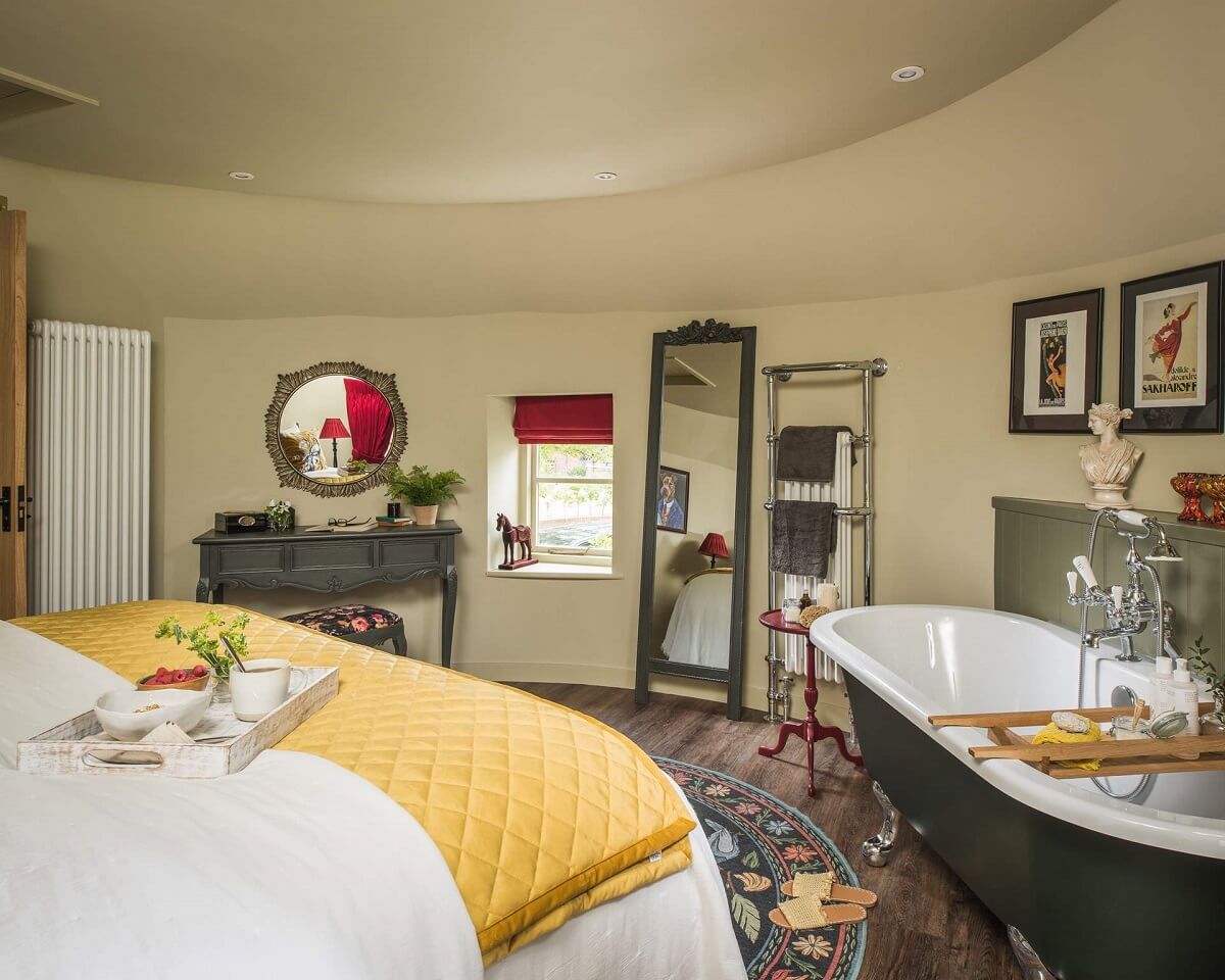 freestanding bath round bedroom GREAT BUDDS OAST