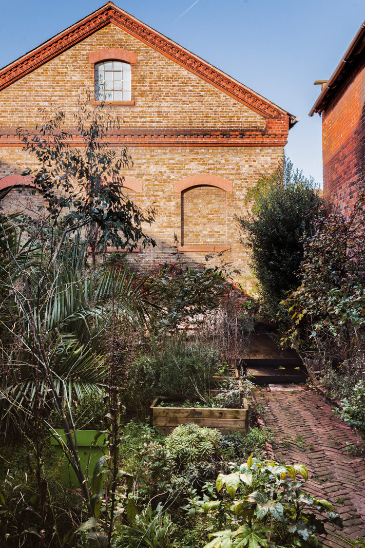 Rustic Wooden Elements in a Historic English House 21 garden
