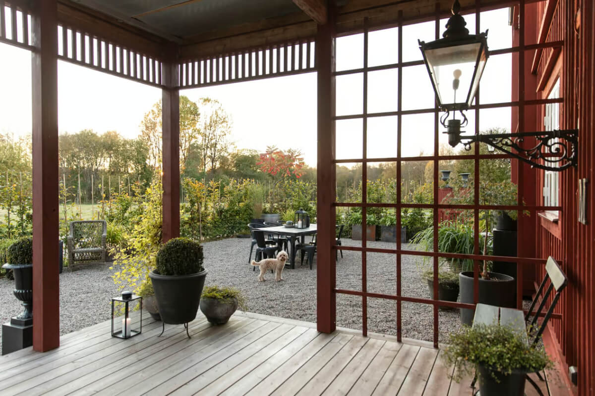 An Open-Plan Gray Home in a Former Textile Factory 23 garden covered terrace