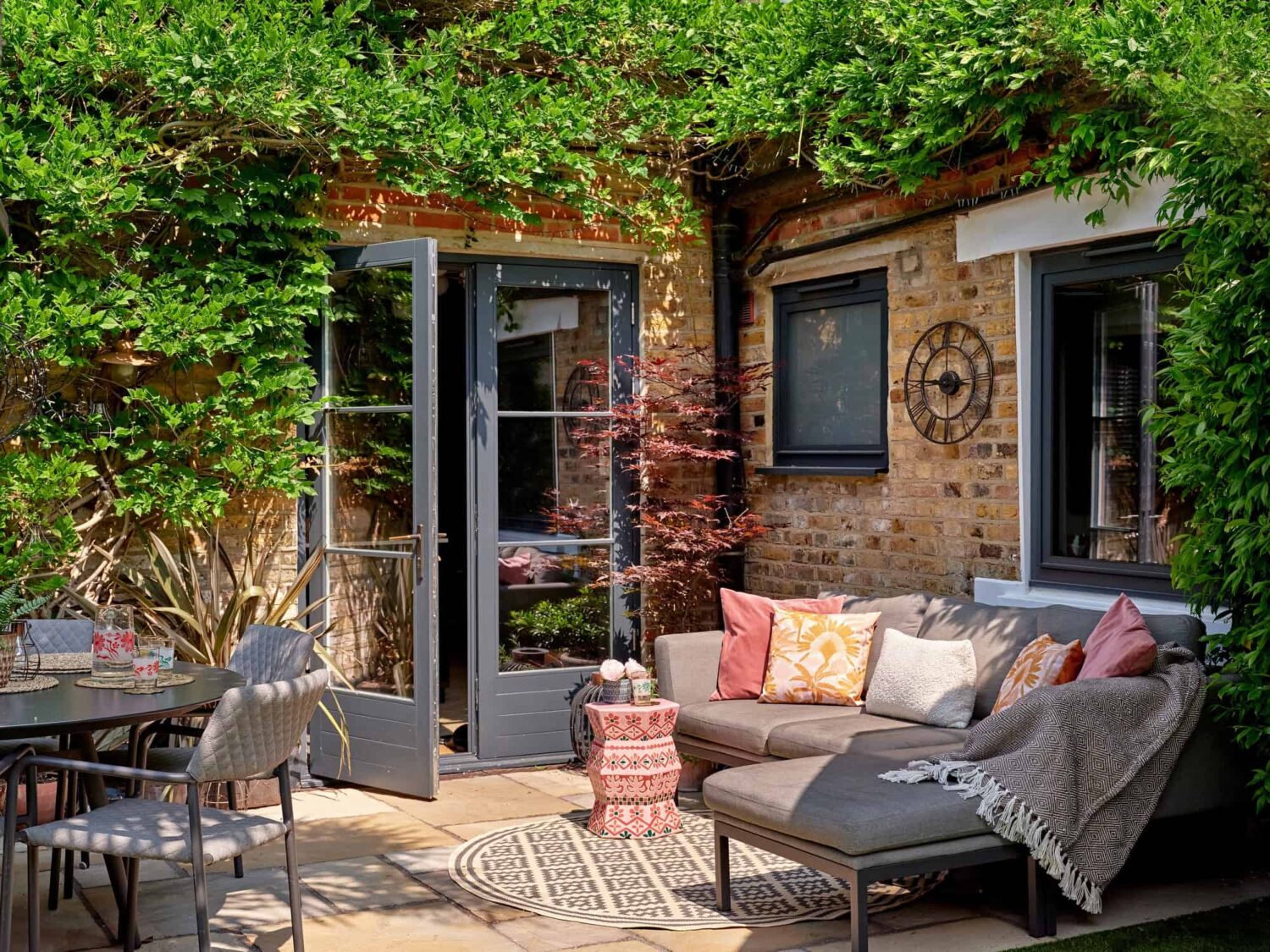 Pink & Gray Rooms in a Victorian Home with a Guest House 20 garden lounge spot