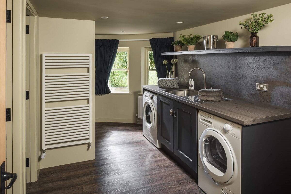 GREAT BUDDS OAST laundry room