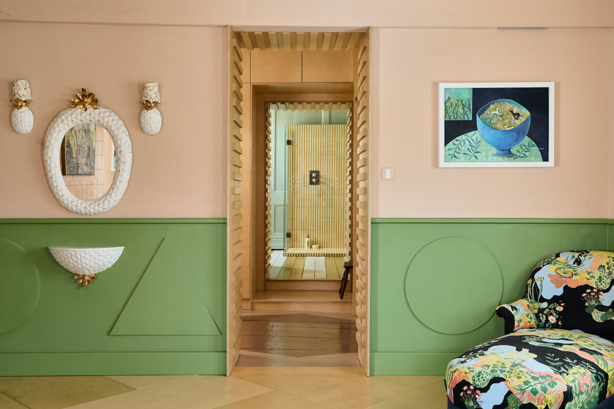 A Colorful Design-Led Georgian House in the Heart of Henley-on-Thames 25 green paneling