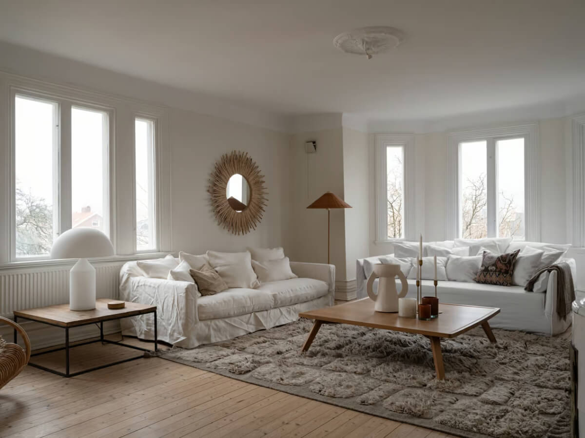 guest apartment living room bay window
