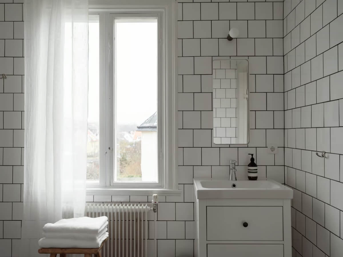 guest house bathroom