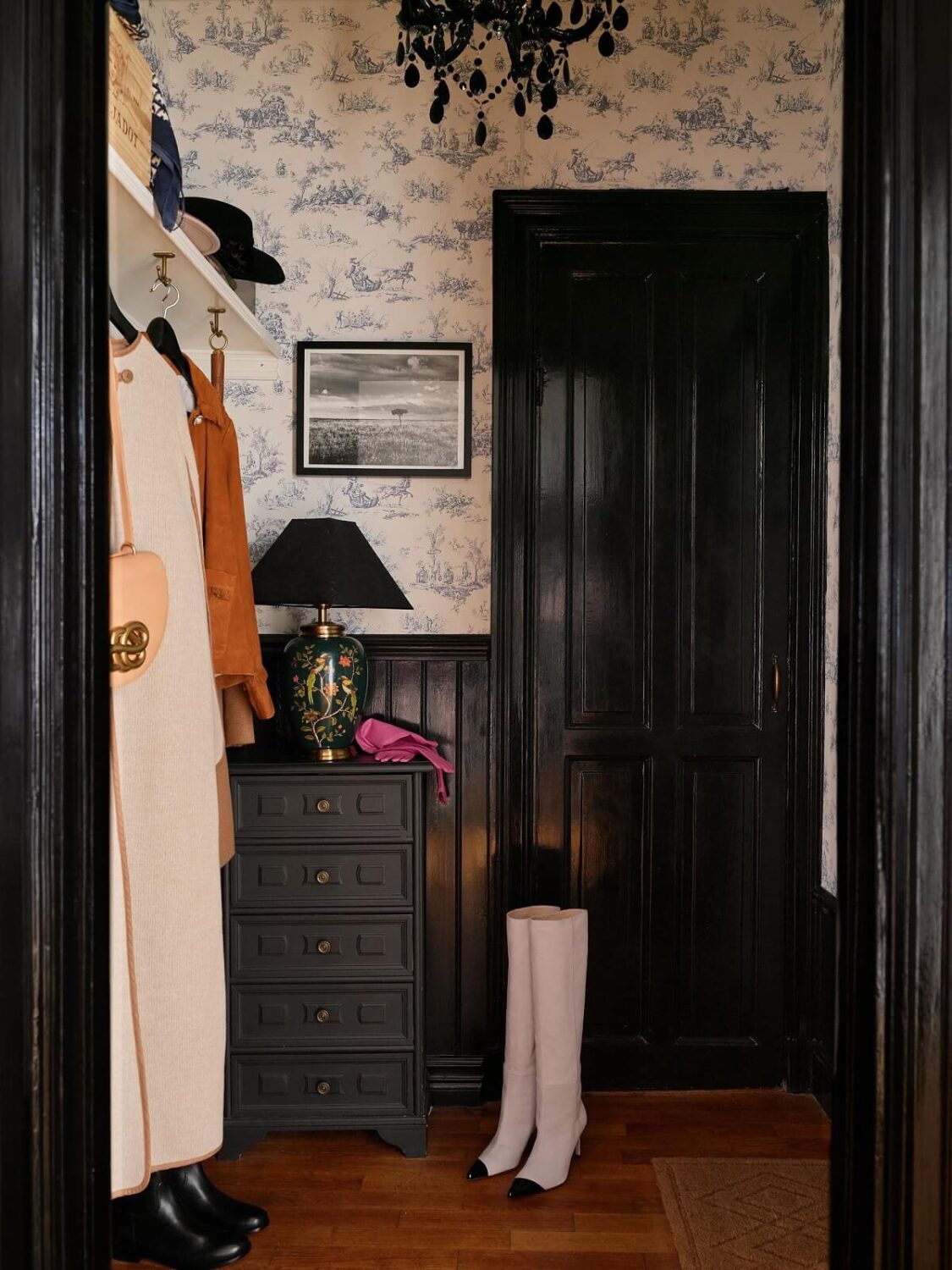 Stylish Small Entryway Ideas with Smart Storage Solutions 11 hallway-with-wallpaper-and-black-front-door-nordroom