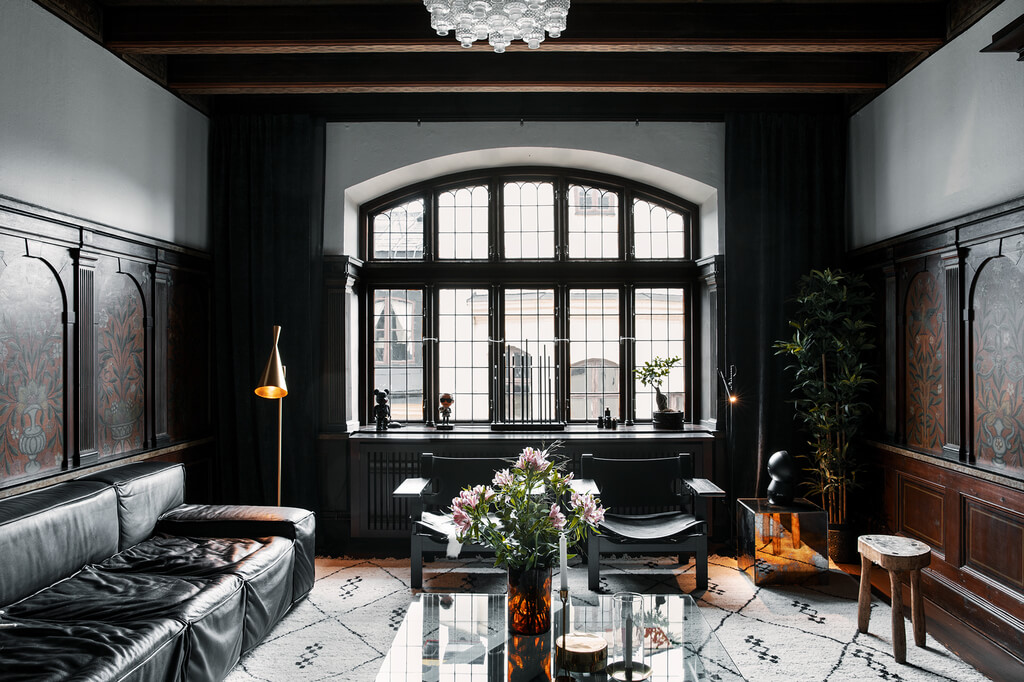A Dramatic Townhouse in a Historic Building in Stockholm