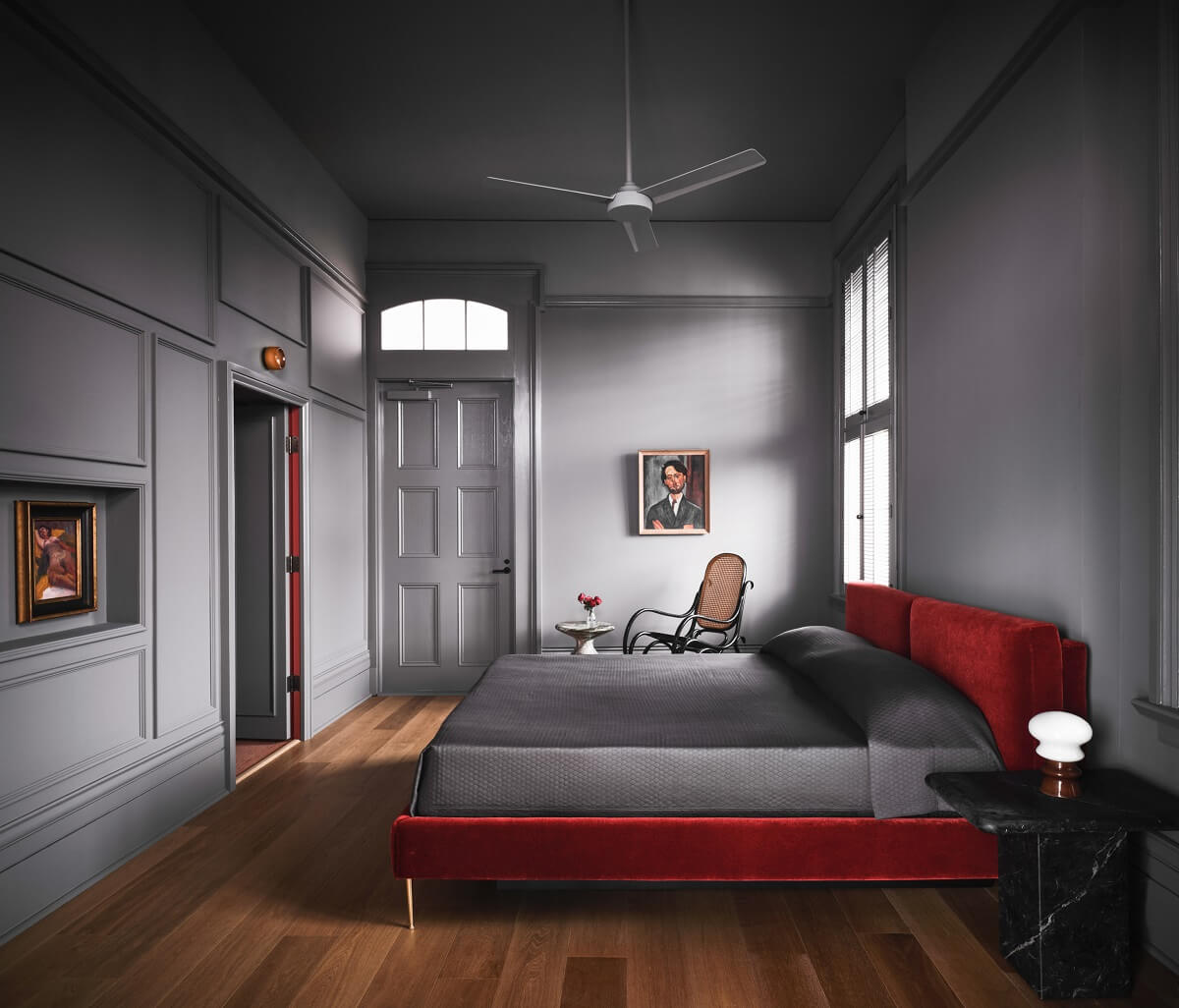 Hotel Saint Vincent in New Orleans 5 hotel-saint-vincent_new-orleans_lambert-macguire-design-moody-gray-bedroom-pink-bedframe-nordroom