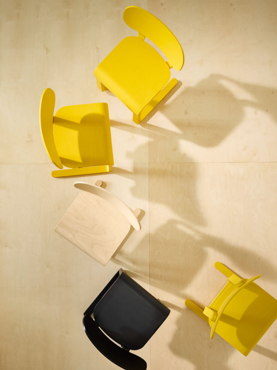 New IKEA Collection April 2025: Colorful Designs and Patterns 15 IKEA_LYCKAN_stol_PH202949