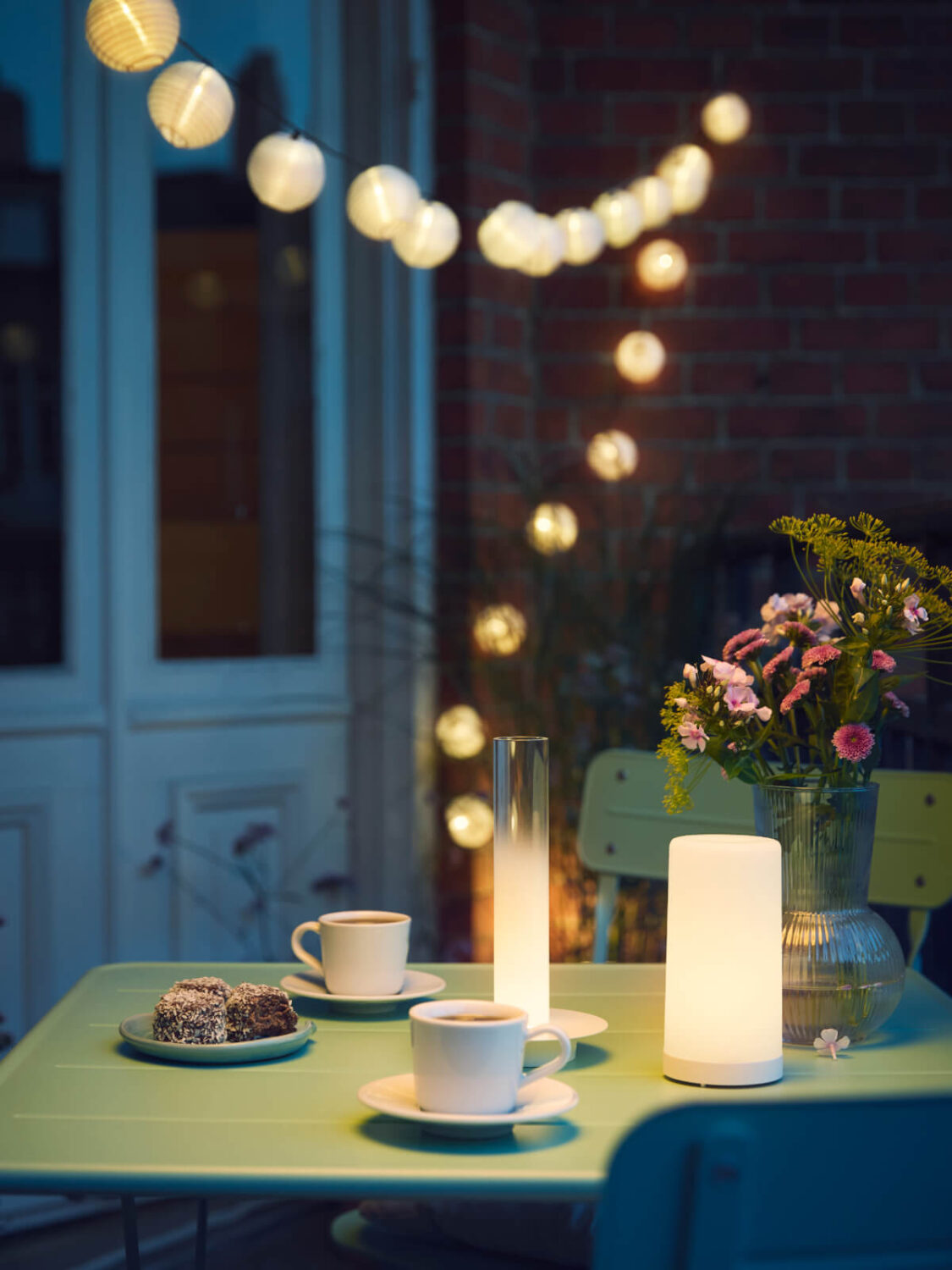 IKEA SOLVINDEN lampa PH202063 New IKEA Balcony and Garden Inspiration for Summer 2025