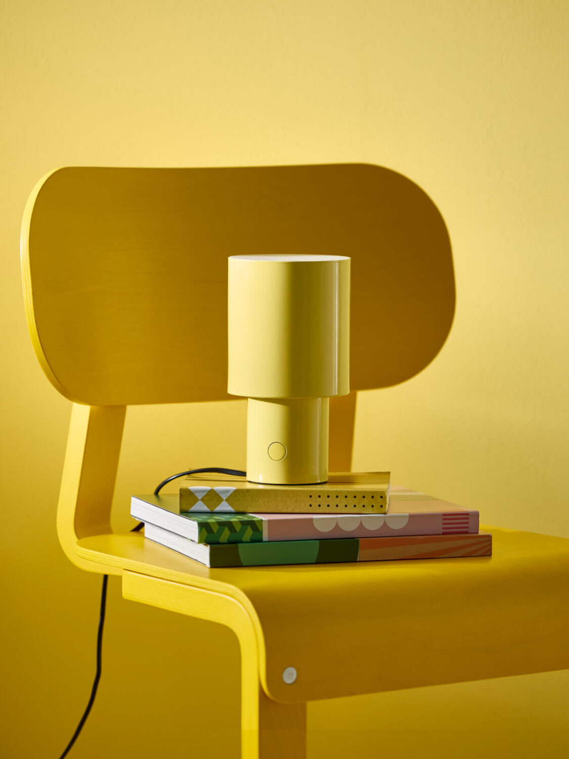 New IKEA Collection April 2025: Colorful Designs and Patterns 8 IKEA_SPETSBOJ_bordslampa_PH202932