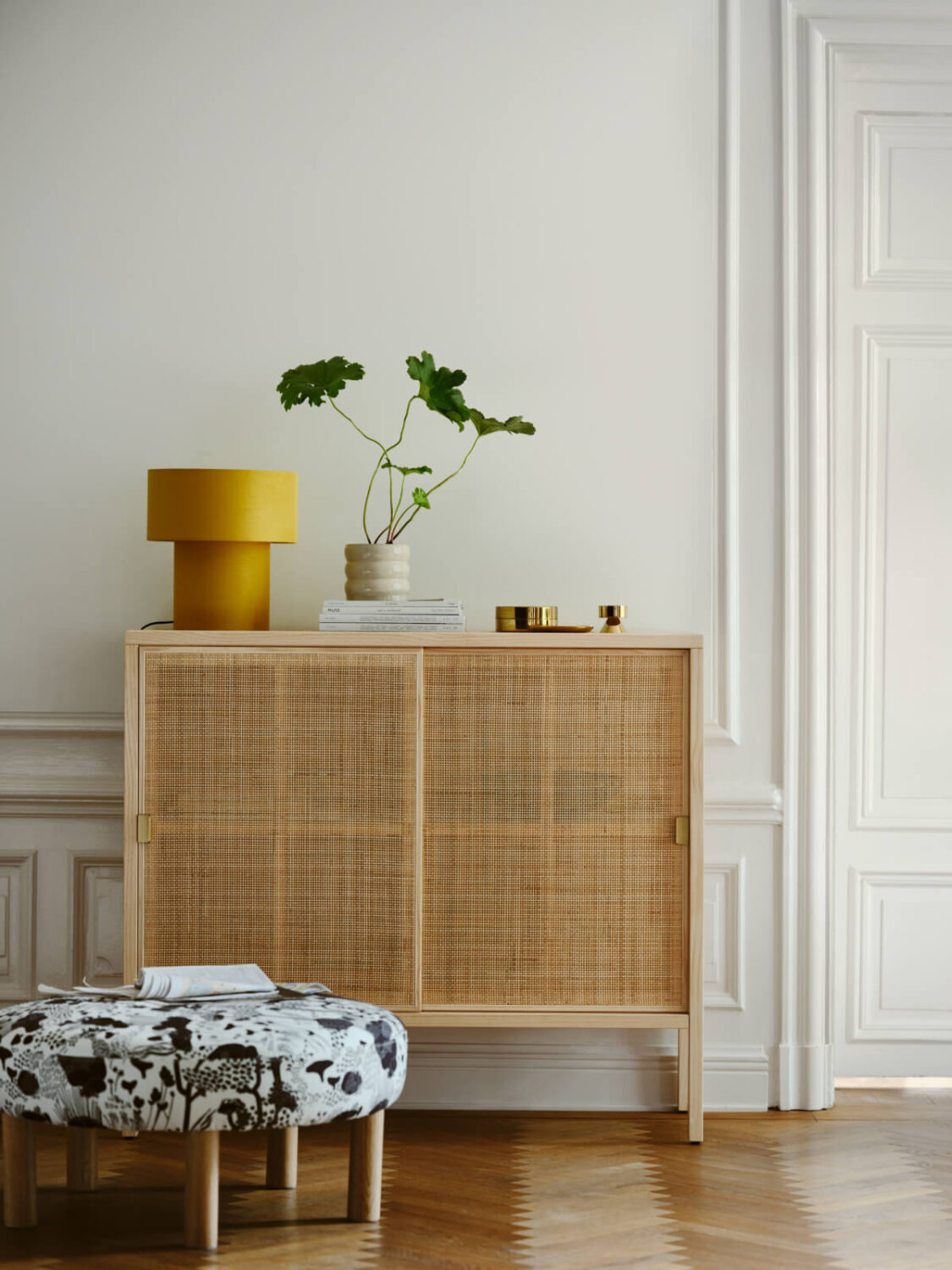 IKEA STOCKHOLM 2025 Collection: Classic Designs Made Of Natural Materials 21 IKEA_STOCKHOLM_skap m skjutdorrar_PH202452