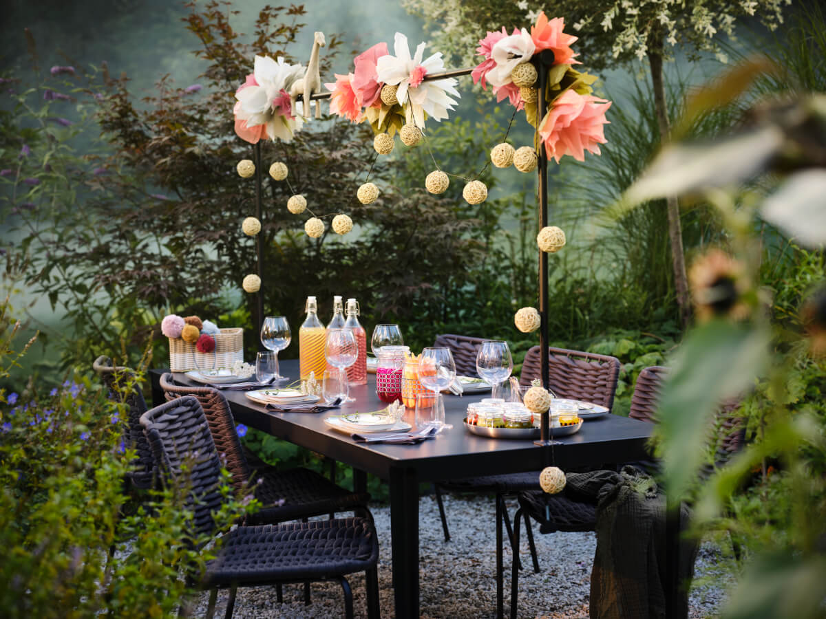 IKEA TEGELON stol PH196643 New IKEA Balcony and Garden Inspiration for Summer 2025