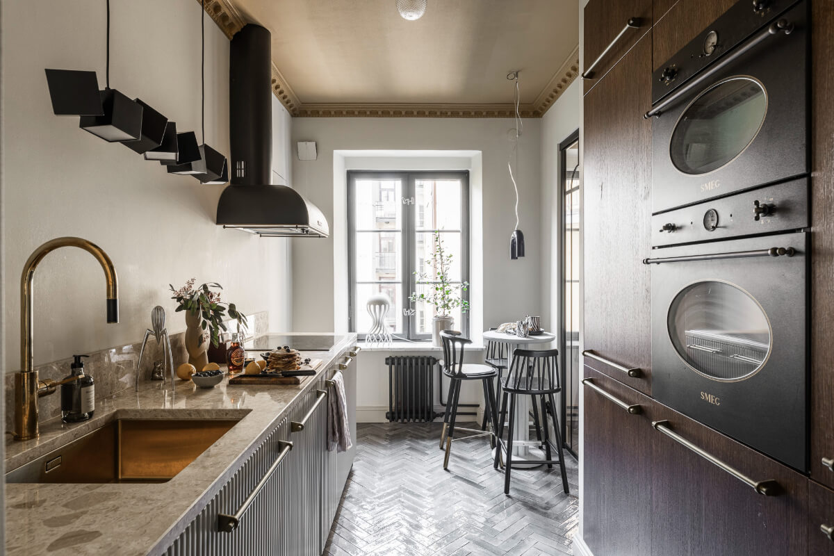 kitchen painted ceiling