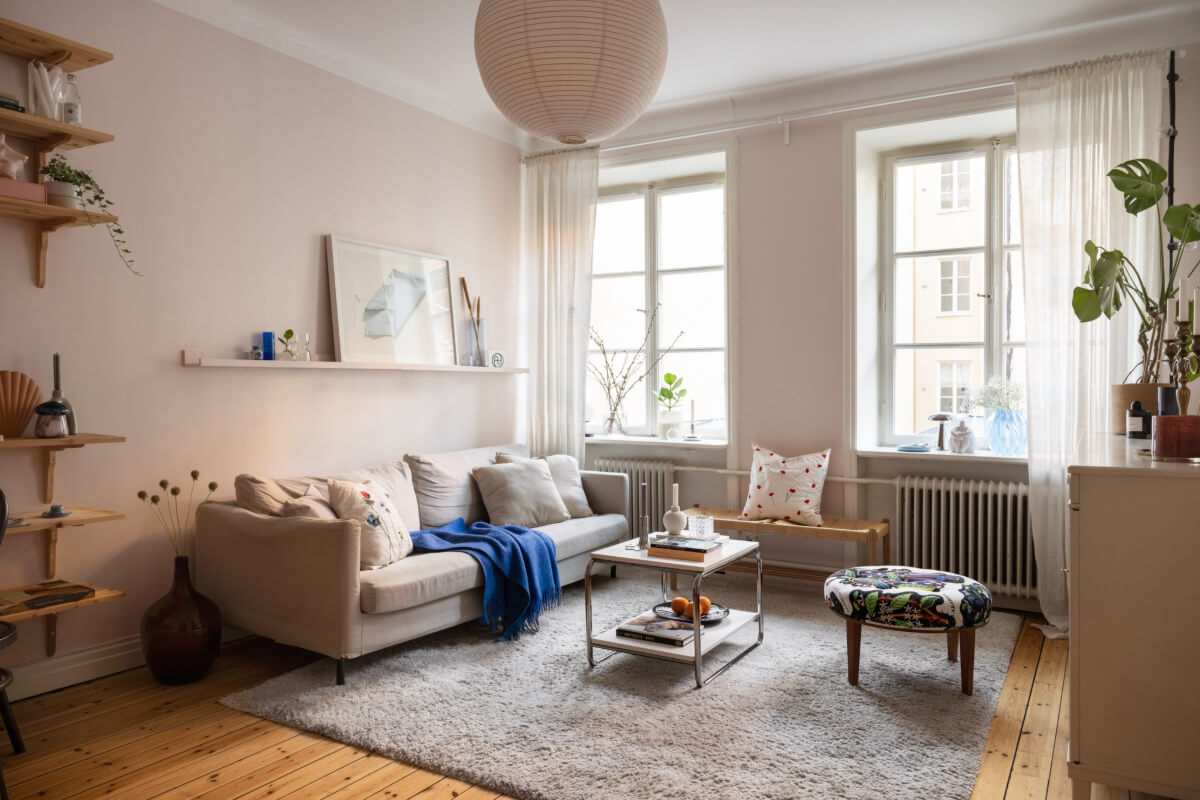 A Small Swedish Apartment with a Light Pink Living Room 3 light pink living room