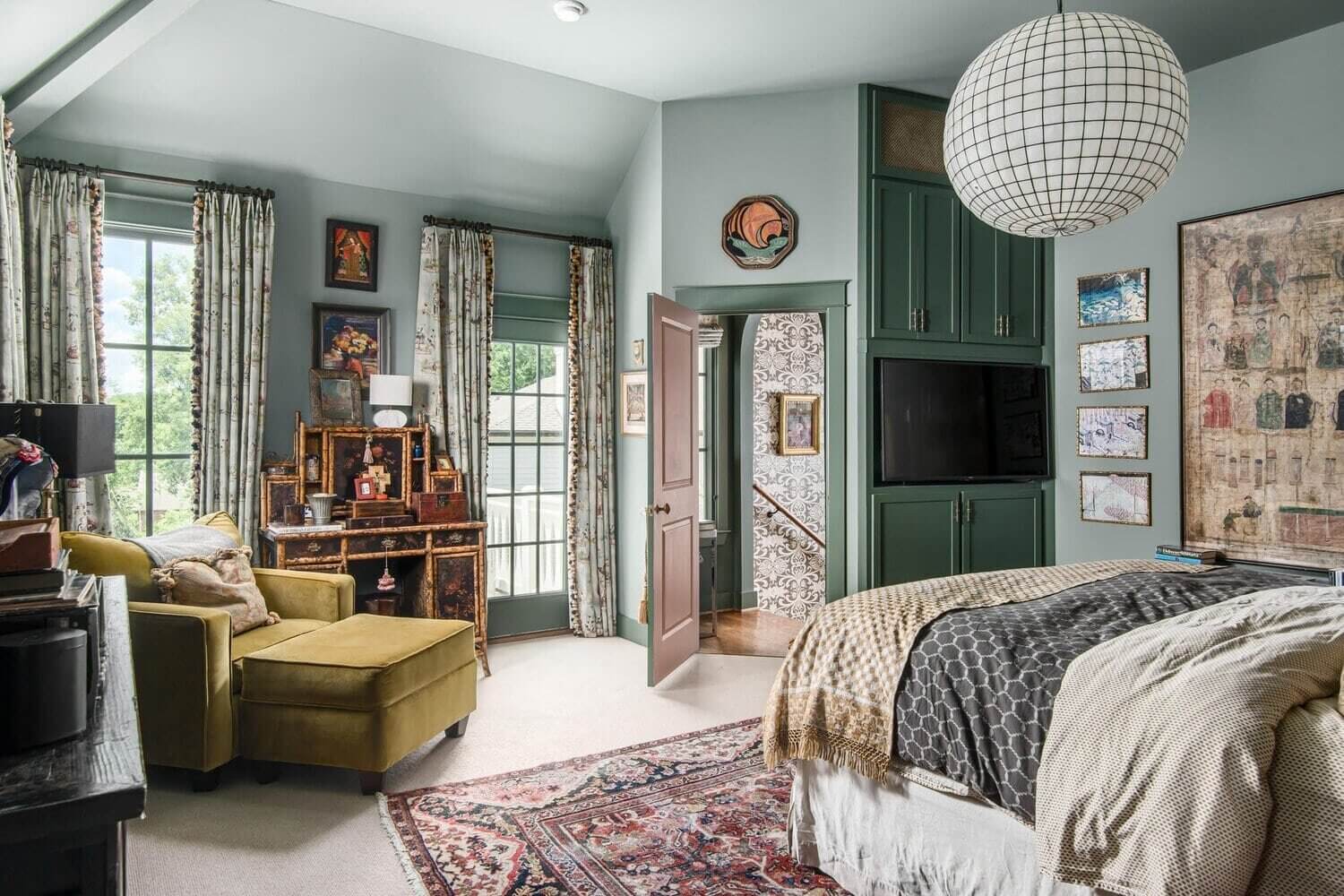 Louisa Pierce's Vintage Eclectic Nashville Home 20 louisa pierce vintage eclectic nashville home for sale nordroom20 Louisa Pierce's Vintage Eclectic Nashville Home