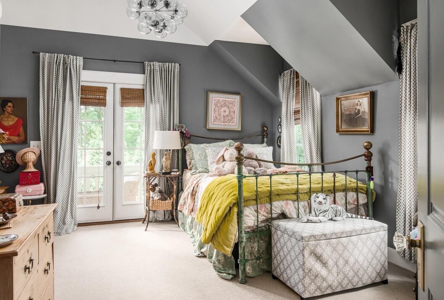 Louisa Pierce's Vintage Eclectic Nashville Home 26 louisa pierce vintage eclectic nashville home for sale nordroom26 Louisa Pierce's Vintage Eclectic Nashville Home