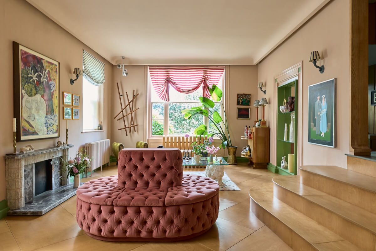 A Colorful Design-Led Georgian House in the Heart of Henley-on-Thames 15 lounge marble fireplace