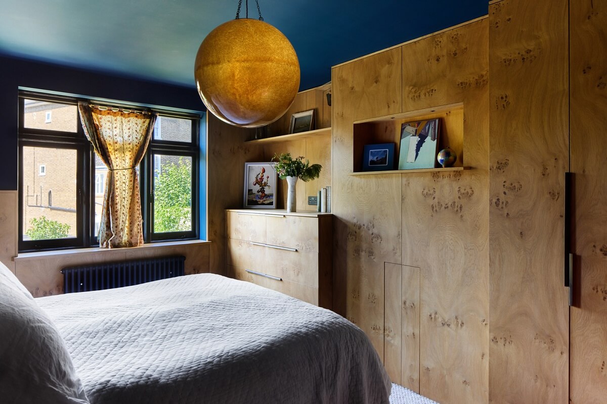 The Color Trends for 2025: Warm, Natural Shades and a Cheerful Accent 72 master bedroom blue ceiling wooden wardrobes