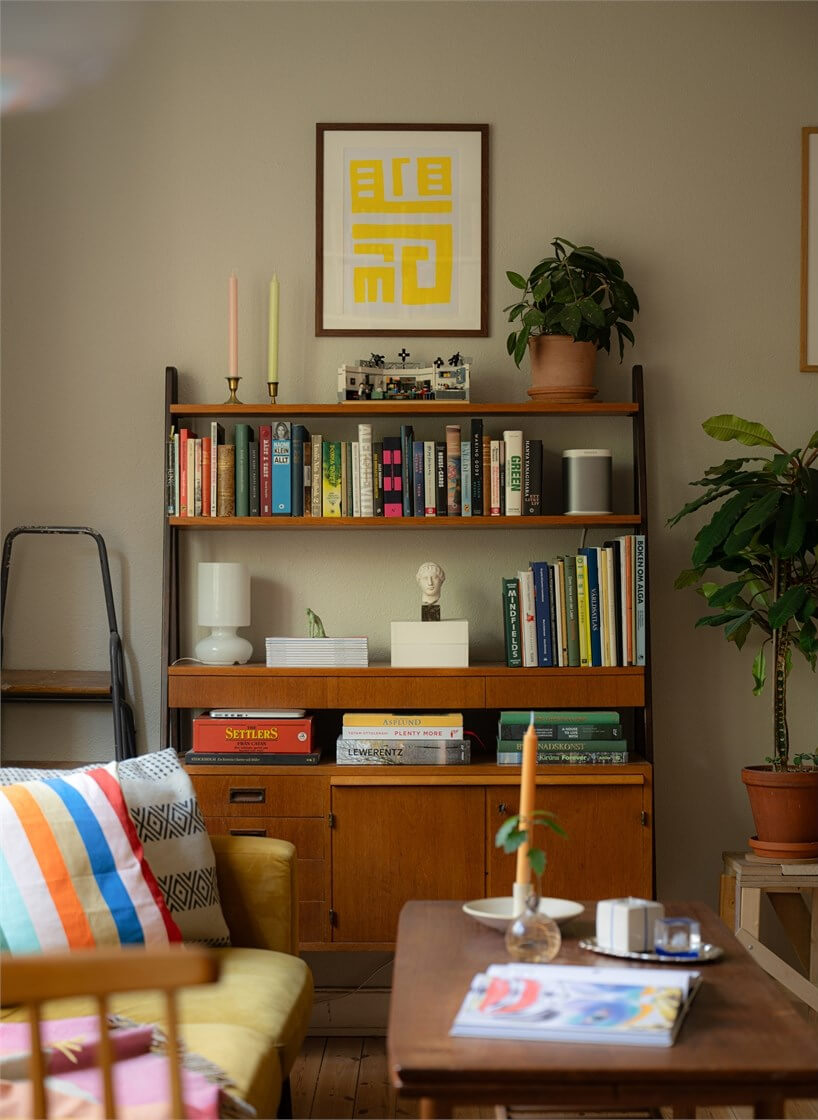 Midcentury Design and Colorful Decor in a Charming Studio Apartment 4 midcentury cabinet