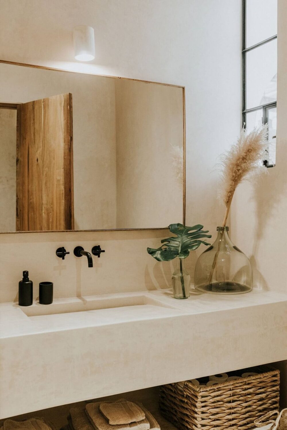 Rustic Wooden Elements in a Stylish Tulum Airbnb 25 modern-bathroom-black-fittings-airbnb-tulum-mexico-nordroom