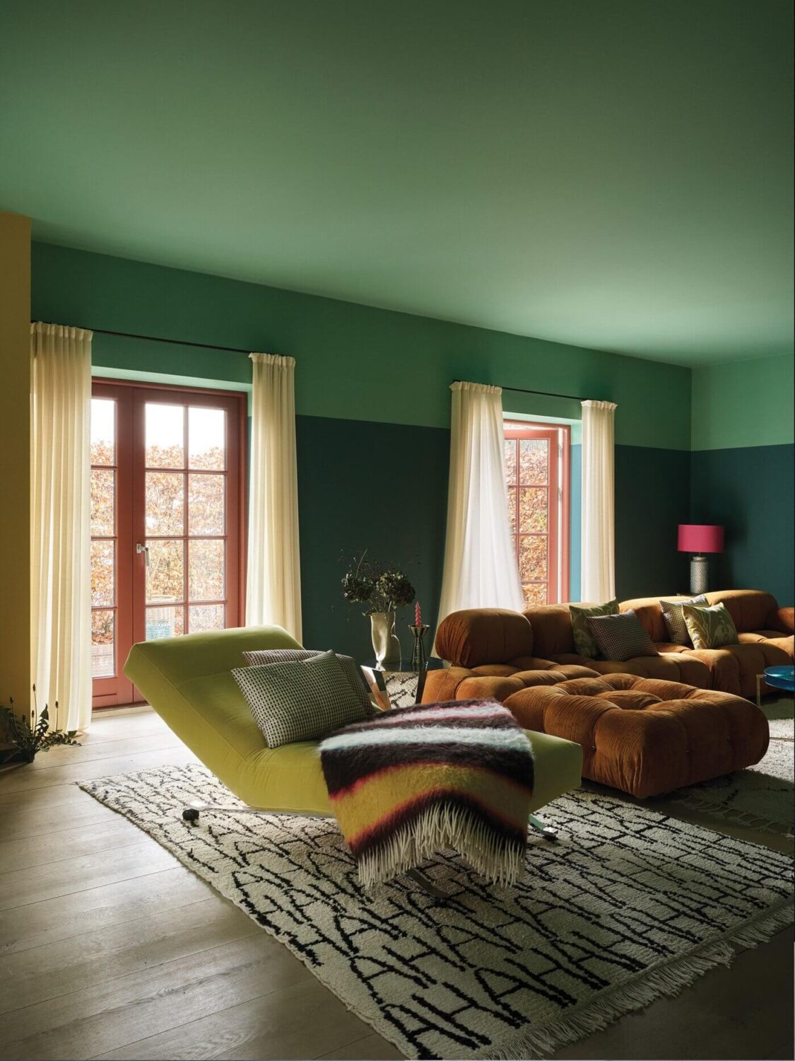 Trend Alert: 36x Color-Drenched Rooms 33 ton sur ton green living room walls farrow and ball