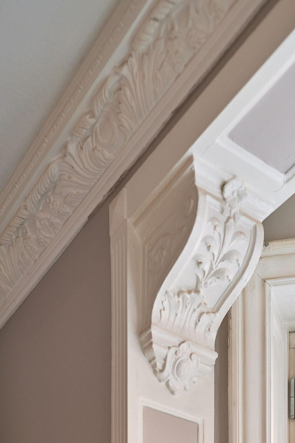 original-details-historic-apartment-nordroom