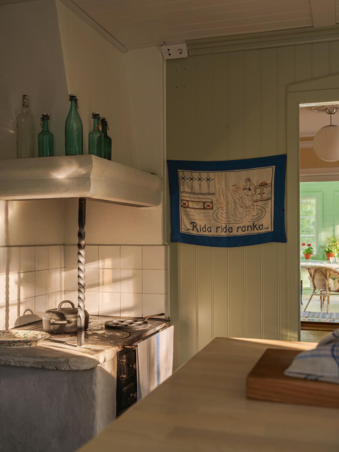 A 1930s Lakeside Country House with a Private Beach 13 original stove