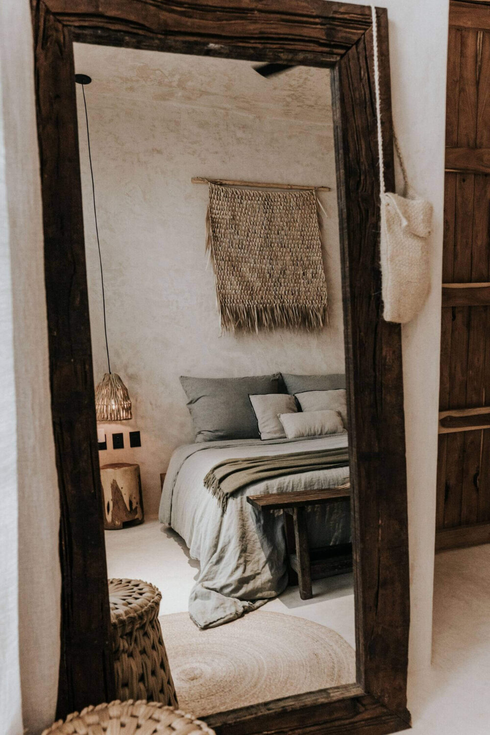 Rustic Wooden Elements in a Stylish Tulum Airbnb 22 rustic-wooden-mirror-bedroom-natural-design-airbnb-tulum-mexico-nordroom