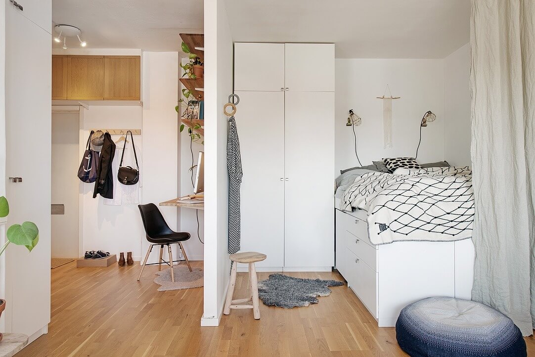 52 Studio Apartments with a Curtain Room Divider 14 scandi-studio-platform-bed-curtain-nordroom