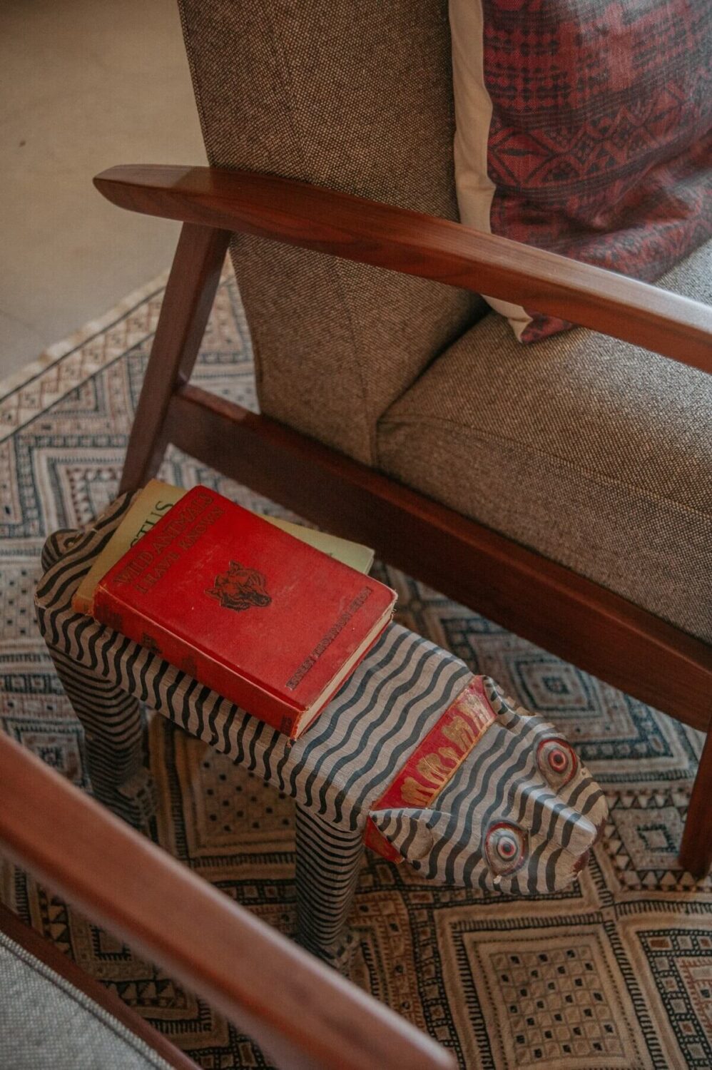 A Colorful Airbnb Home in the Morongo Valley 15 side-table-detail-nordroom
