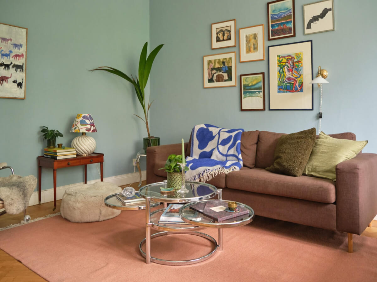 A Beautiful Color Palette and Historic Elements in a Stockholm Apartment 7 sitting area blue living room