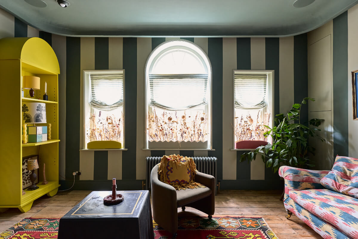 A Colorful Design-Led Georgian House in the Heart of Henley-on-Thames 14 sitting room striped walls