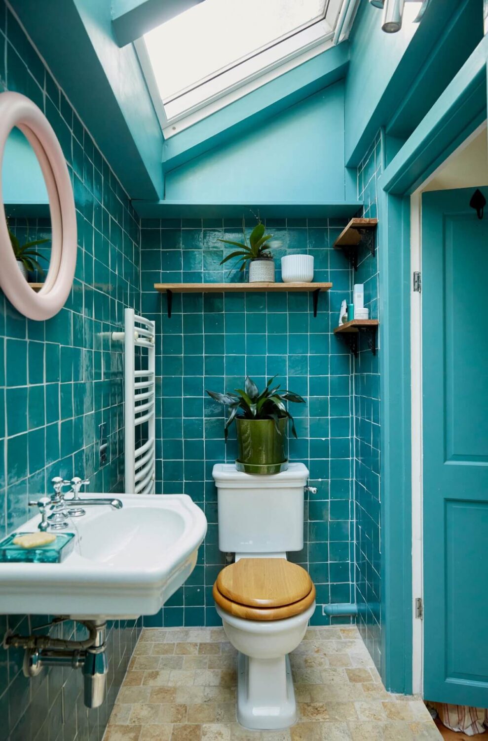40+ Colorful Bathrooms That Will Spruce Up Your Home 4 small blue bathroom with skylight nordroom