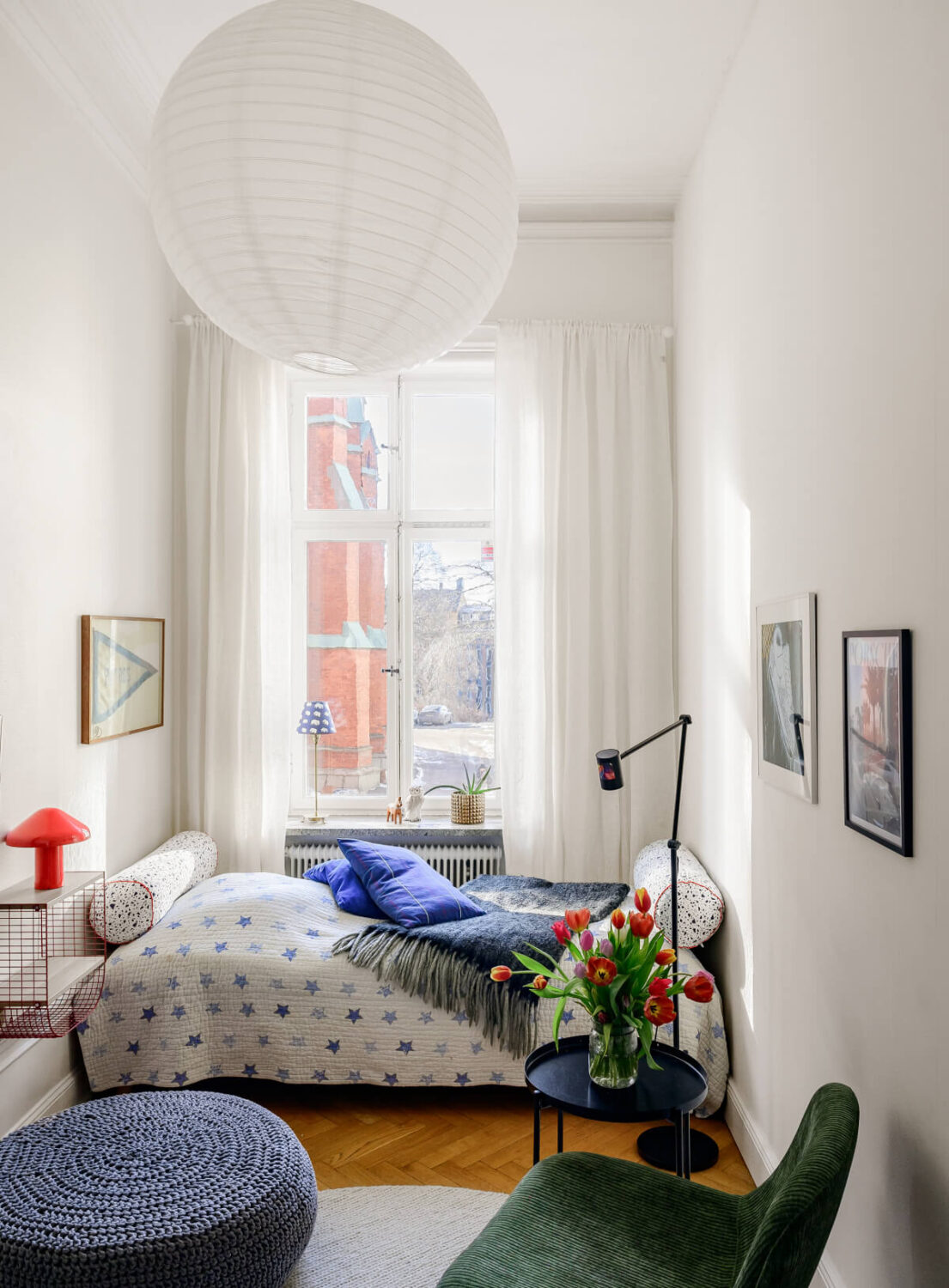 A Pink Living Room in a Light-Filled Stockholm Apartment 12 small white bedroom parquet floor