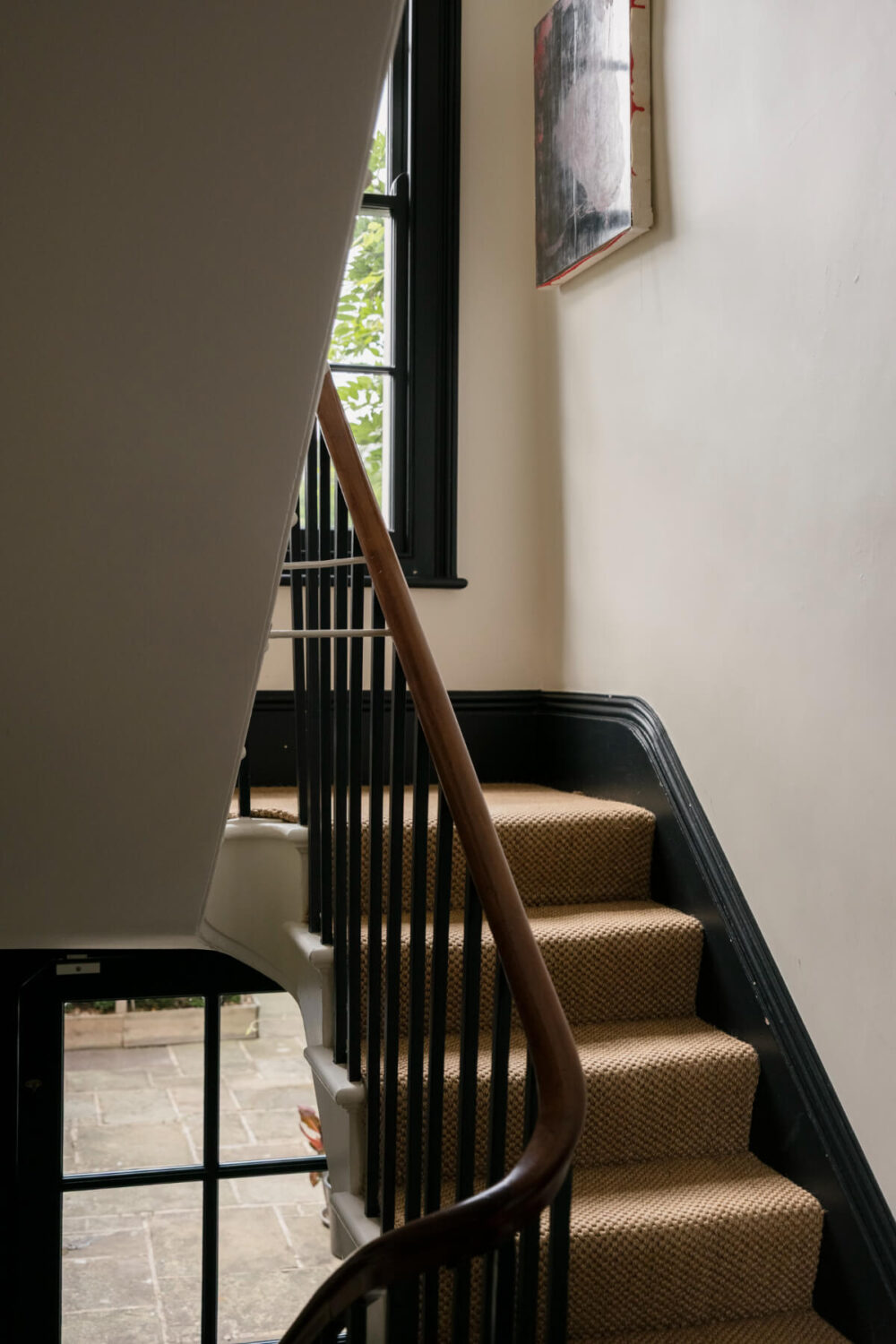 A Classic Georgian House in London with a Lush Garden 21 staircase